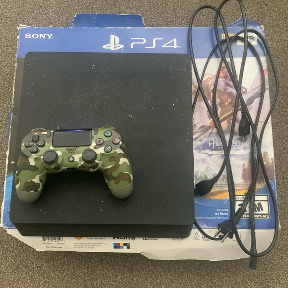 Ps4 gaming system